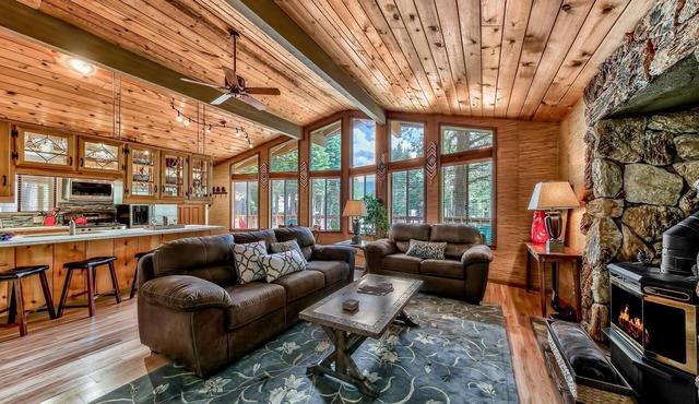 Normuk Mountaintop 2BR, 2BA -Pets OK