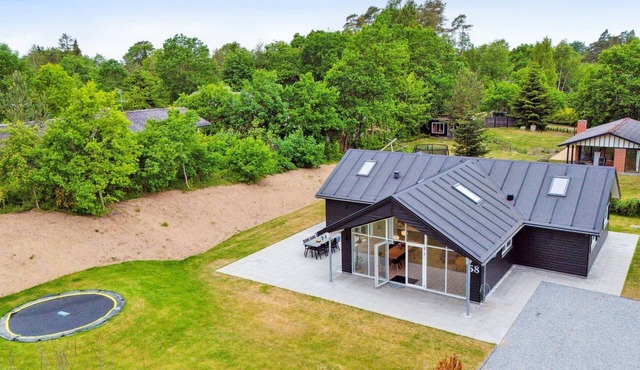 "Norna" - 350m from the sea by Interhome