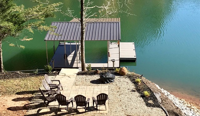 NORRIS LAKE FRONT RENTALS: DAWSON CREEK LAKEFRONT WITH DOCK & SWIM PLATFORM