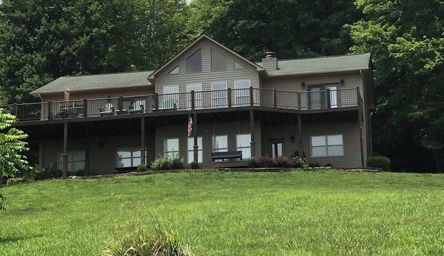 NORRIS LAKE FRONT RENTALS: SHANGHAI LAKE VIEW PARADISE WITH BEAUTIFUL VIEWS