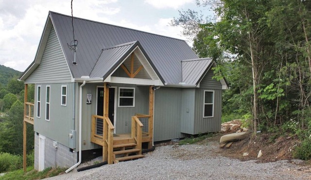 NORRIS LAKE FRONT RENTALS: LITTLE PERK LAKEHOUSE ON NORRIS LAKE w/PRIVATE DOCK