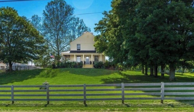 North 64 Farms Luxury Farm House sunrise view