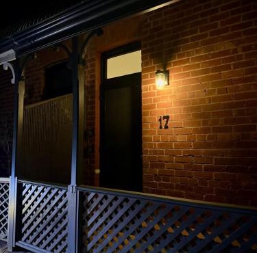 North Adelaide Cottage, perfect for fringe festival gather round