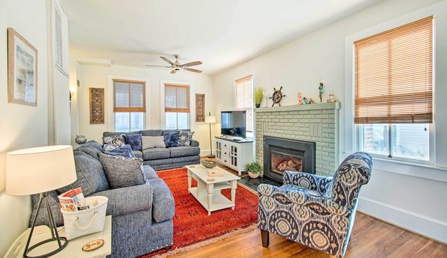 North Beach Cottage - Walk to Chesapeake Bay