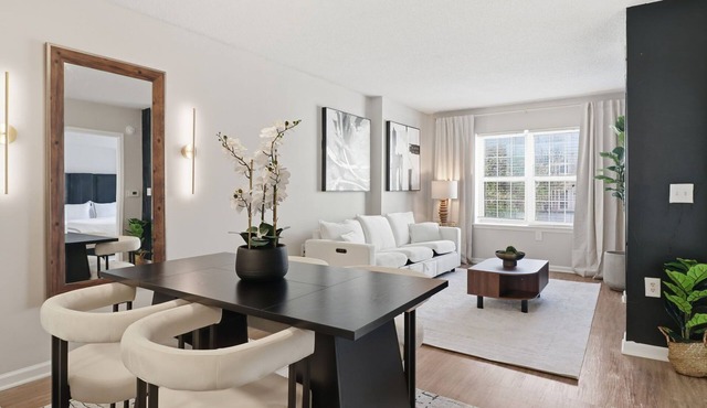 North Bethesda - Luxe Apartment