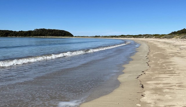 North Broulee Beach Studio Apartment