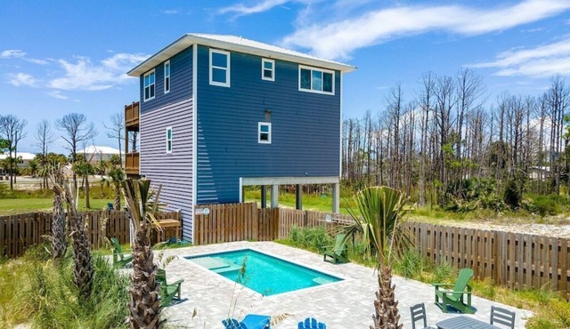 North Cape! Private Pool Sleeps 10 Gulf Views Pet Friendly