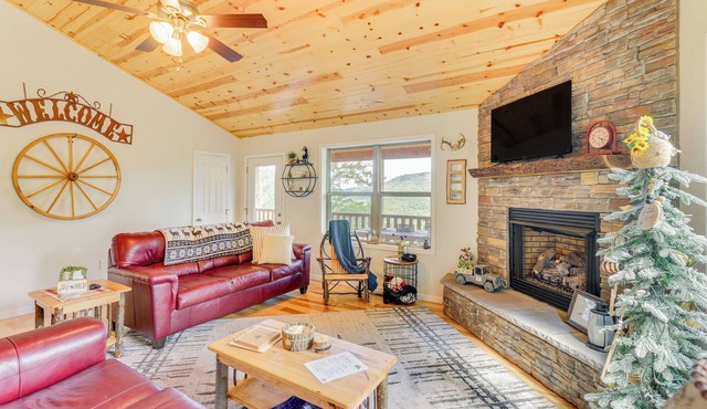 North Carolina Cabin - Pool Table & Mountain Views