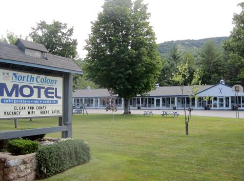 North Colony Motel and Cottages