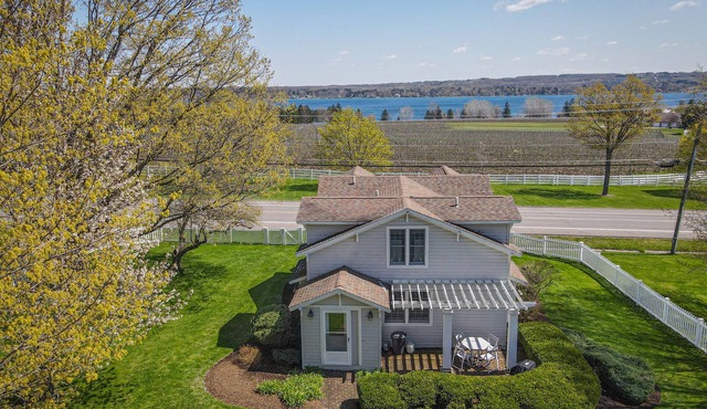 North Cottage at Hobbit Hollow Farm