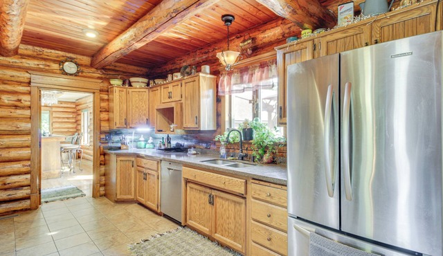 North Dakota Log Home w/Private Deck & Sauna!