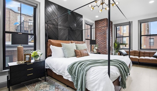 North End 2-Story Penthouse/Prime Location