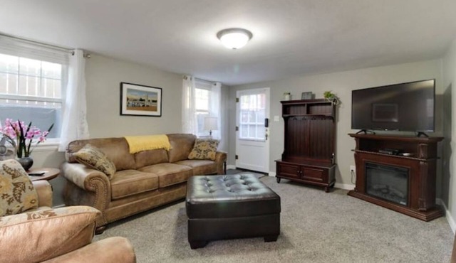 North End Downtown #7 - 5 Star Rating - Super Nice