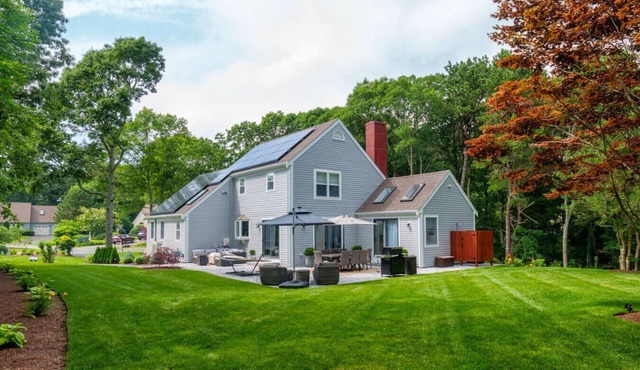 North Falmouth Getaway Near Old Silver Beach