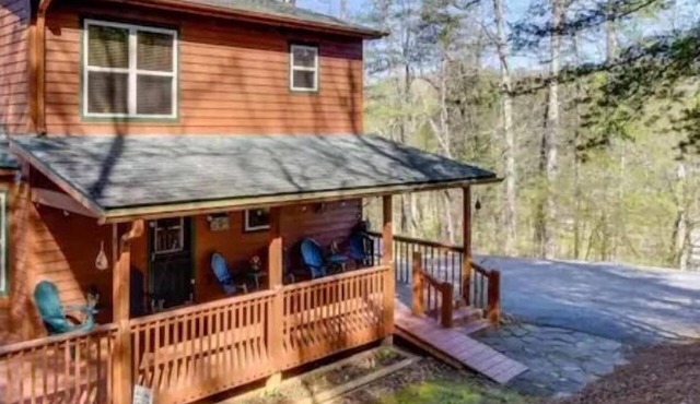 North Georgia Mountain Getaway: 3 BR/3 BA, Fire Pit & Game Room