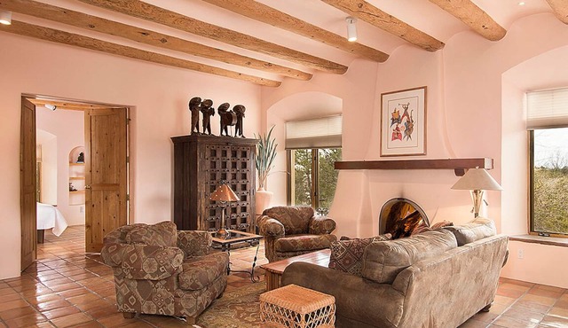 North Hills Casa | Spacious Adobe Retreat in Santa Fe’s Historic Eastside