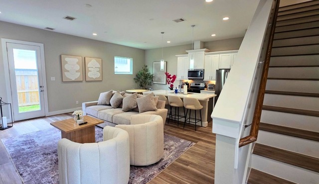 North Houston Comfort 3BR Near Downtown IAH