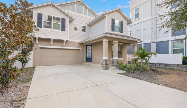 North Hyde Park Retreat 11 Beds Hot Tub Putting Green Sleeps 18