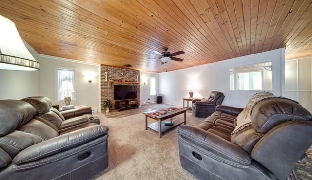 North Jackson Vacation Rental with Wraparound Deck!