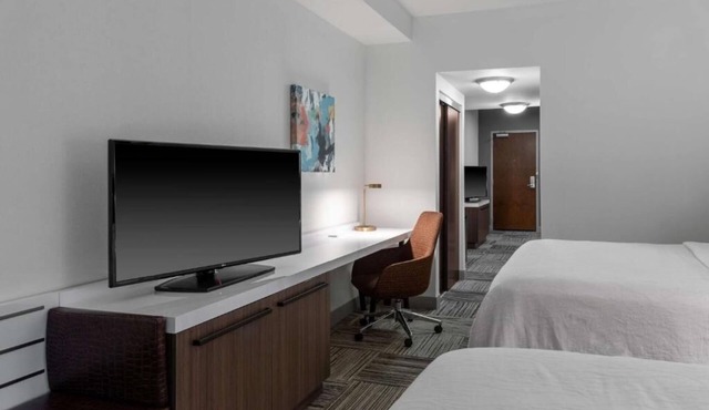 North Little Rock Gem! Pet-Friendly. Near Dickey-Stephens Park & McCain Mall.