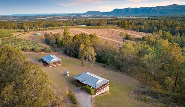North Lodge Estate Cottages - Highland & Clan