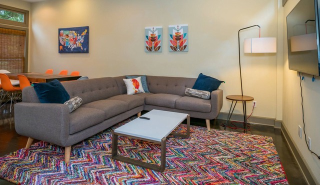 North Loop Home + Hot Tub - Northern Serenity 1!