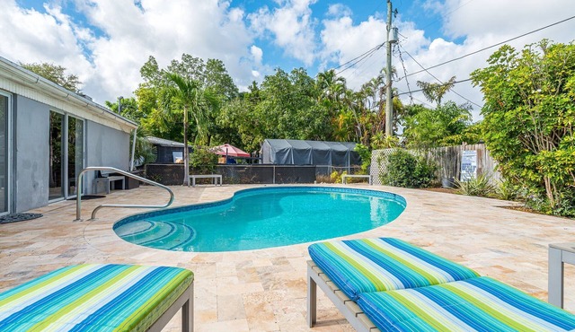 North Miami Beach Villa w/HEATED Pool & Grill. FIFA READY! 15 Mins to HardRock!