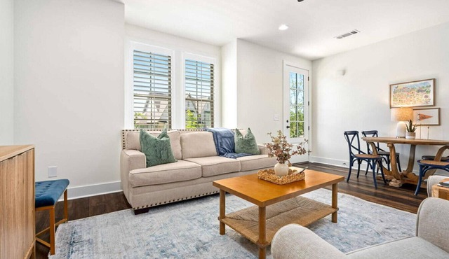 North Plains 10-8min to DT AU Stadium/Neville Arena, 280, RTJ Golf