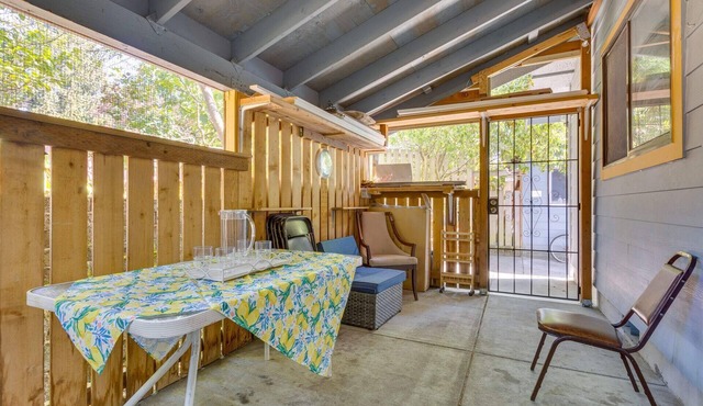 North Seattle home Cozy Yard in beautiful Seattle with AC, WiFi