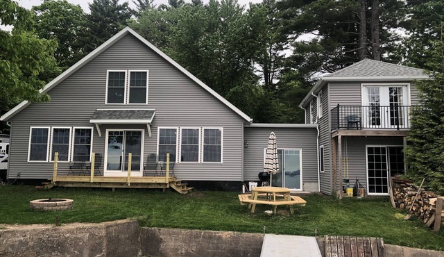 North Shore Lake House and Bunk House
