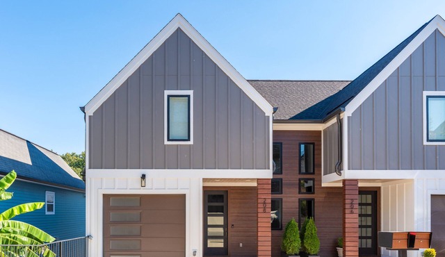 North Shore New Townhome ~ Prime Location