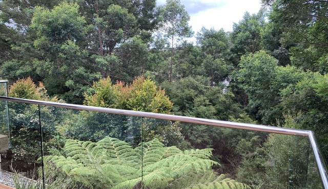 North Shore Stylish, Private & Immaculate Haven