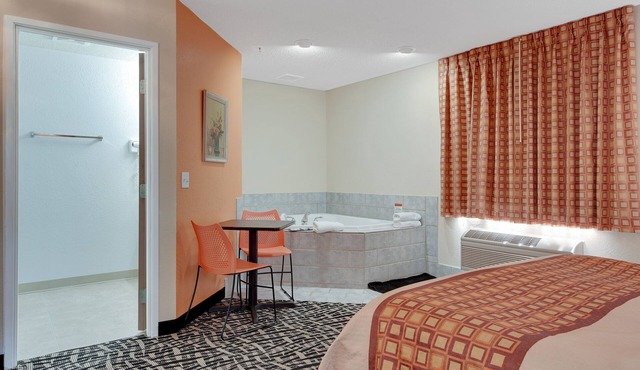 North Town Inn & Suites