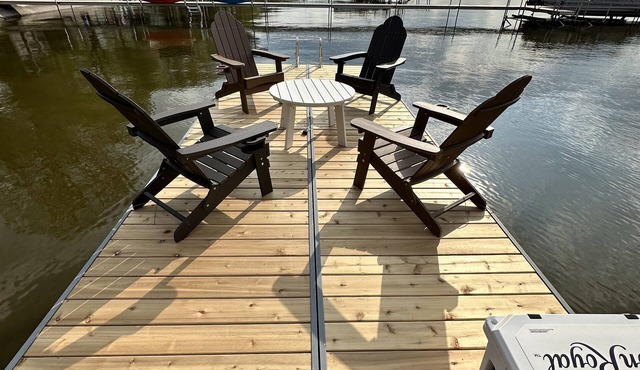North View Cabins #2 - Cozy 2Bed/1Ba Cabin with Private Deck on the Lake!