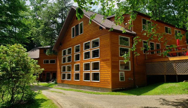 North West Pennsylvania sleeps 47- Family Reunions; Weddings; Gatherings