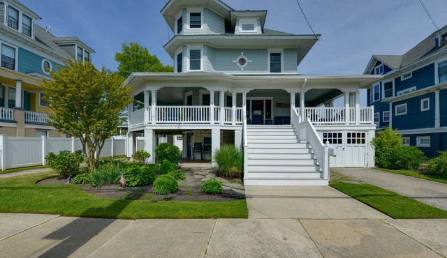 North Wildwood Home w/Porch ~ 3 Blocks to Beach!