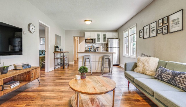 Northeast Minneapolis Home < 1 Mi to Arts District