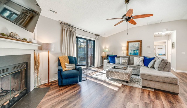 Northeast Wilmington Home ~ 5 Mi to Beach!