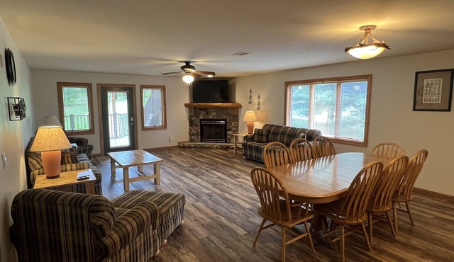 Northern Bay - 4 bed on Castle Rock Lake, Kayaks and Paddle Boards Included