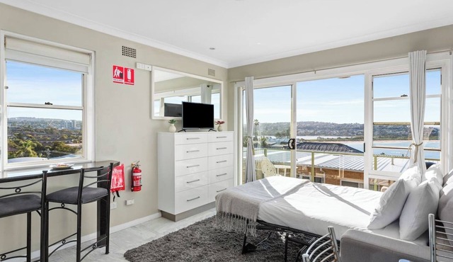 Northern Beaches Surfers Sanctuary Studio