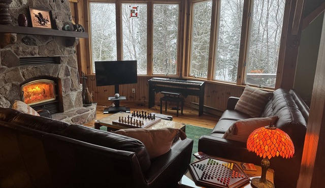 Northern Haven on a Crystal-Clear Lake. Ideal for family-style vacations