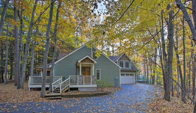 'Northern Serenity' Cottage w/ Beach Access!