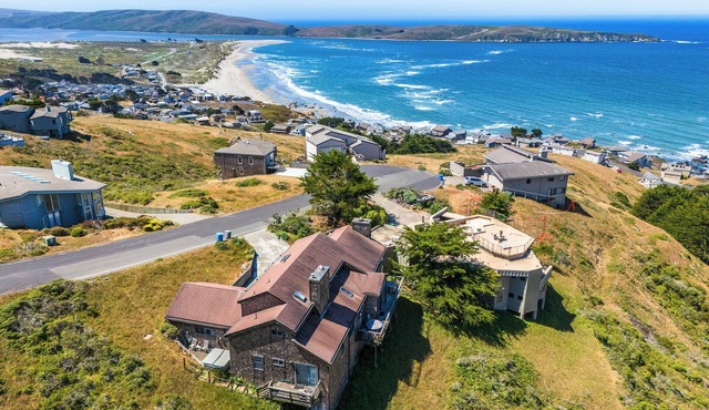 NorthernLights"Your FUN, Bright & Breezy Beach Playground!"HtTb/GmRm/Pup/WiFi