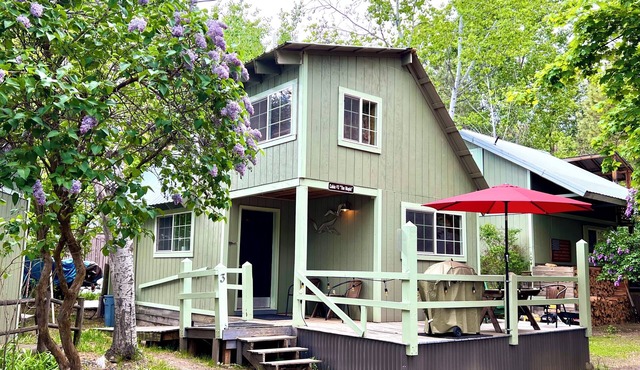 NorthFork Lodge Cabin #3 “The Maple”