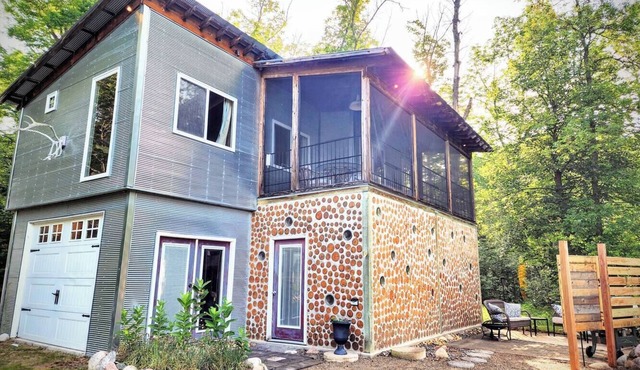 Northland Wonderhut with woodfire Sauna