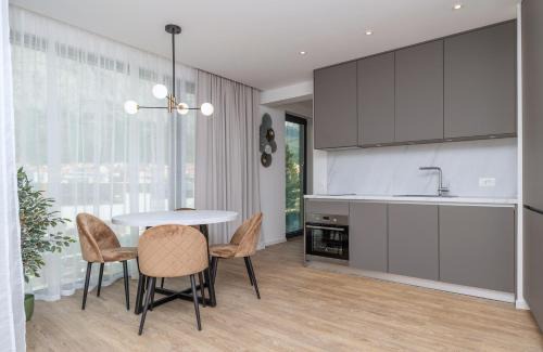 northside apartment
