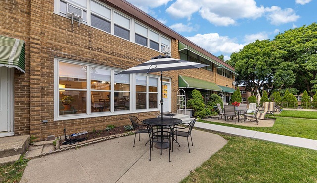 Northside FAMLYNEST - Lincoln Sq - 4BR/1.5BA/2P - Rare find