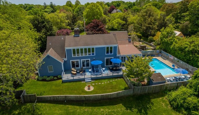 Northside Retreat in Pastoral Area With Private Heated Pool RPAM058