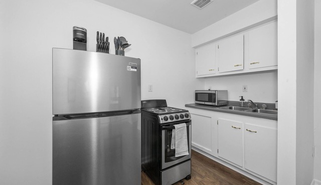 Northside Suites – 4 Chic and Private Apartments Just 10 Minutes from Downtown!