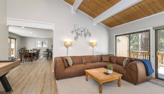 Northstar Caddyshack Location, Hot Tub, Shuffleboard, Arcades, Golf + NPOA Pass (Pool/Sauna/Gym)
